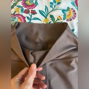 ALO Yoga Leggings Size S